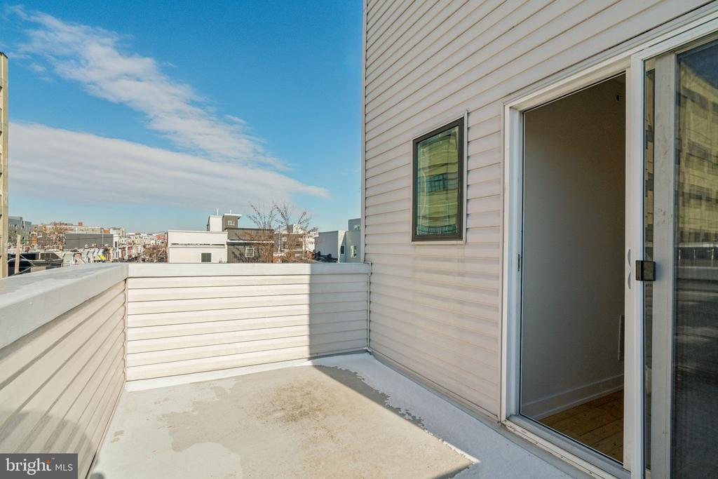1335 N 30TH STREET