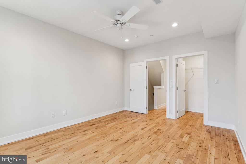 1335 N 30TH STREET