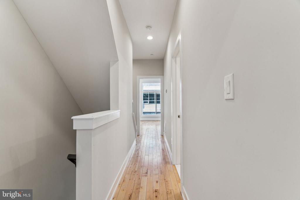 1335 N 30TH STREET