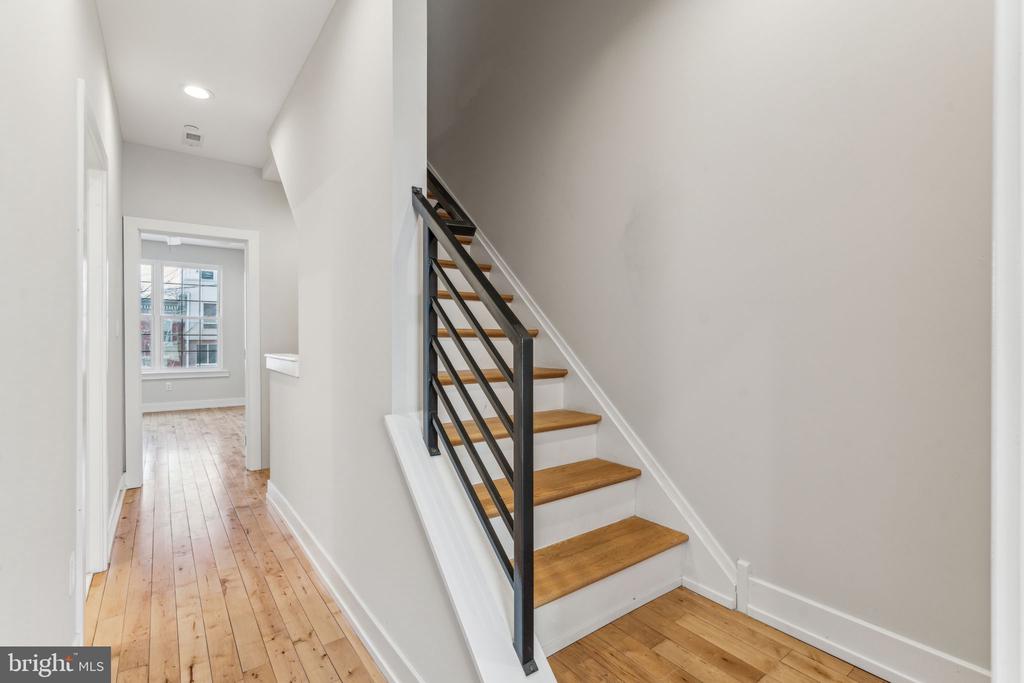 1335 N 30TH STREET