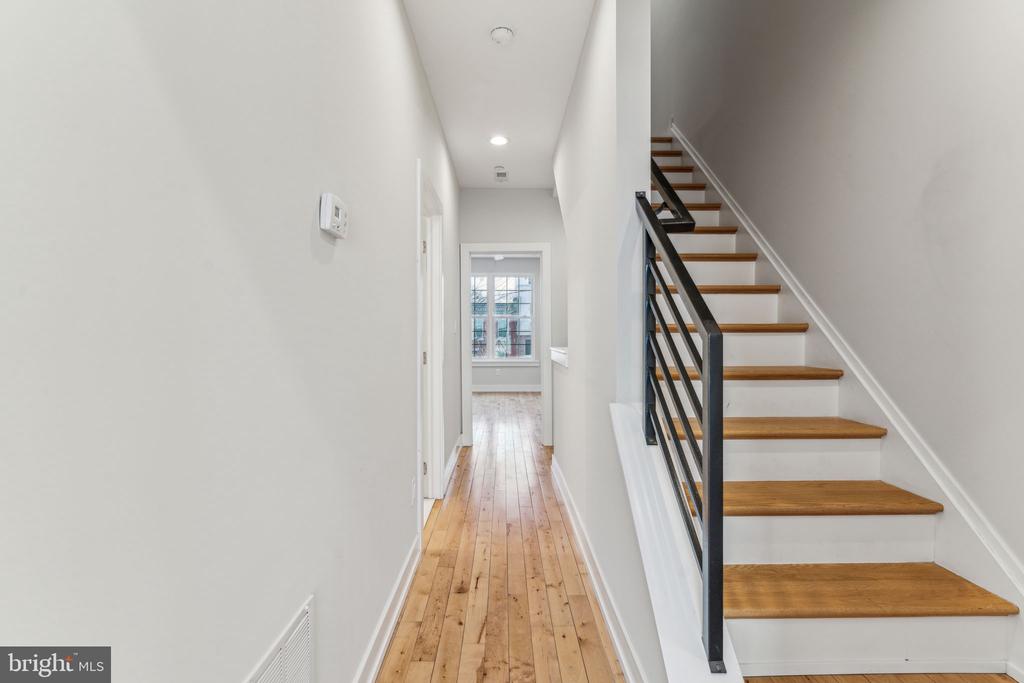 1335 N 30TH STREET