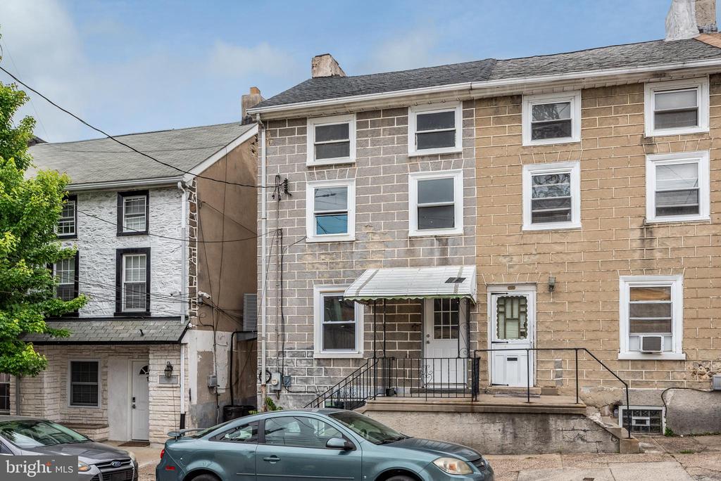120 GRAPE STREET