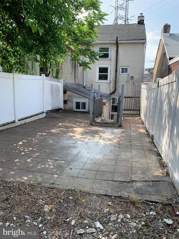 120 GRAPE STREET