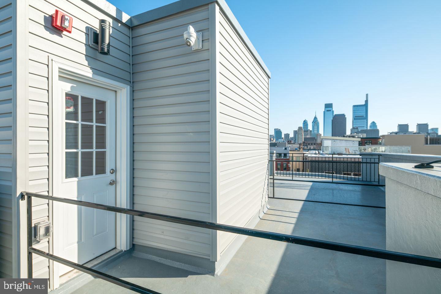 1633 SWAIN STREET 1