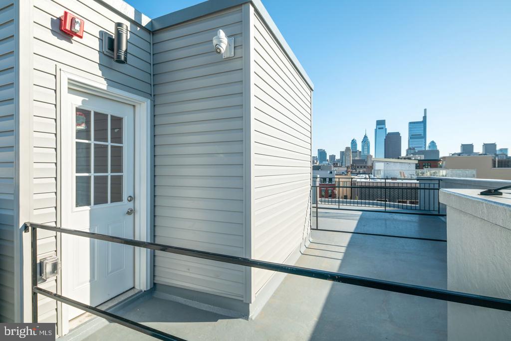 1633 SWAIN STREET 1