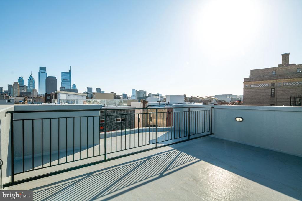 1633 SWAIN STREET 1