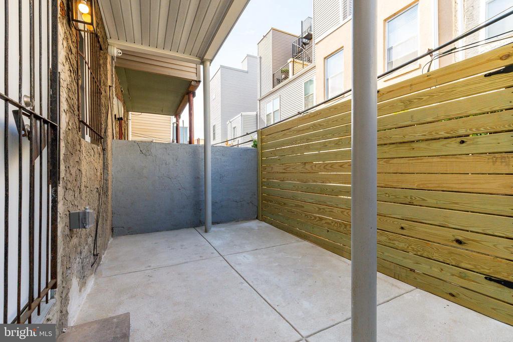 2131 WHARTON STREET