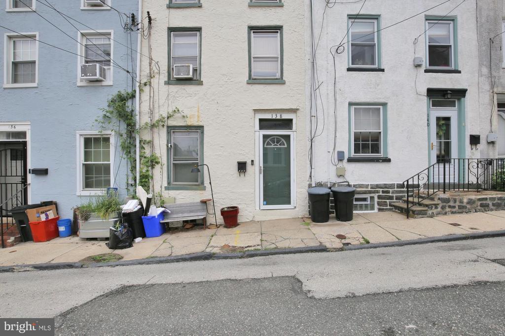 138 CONARROE STREET