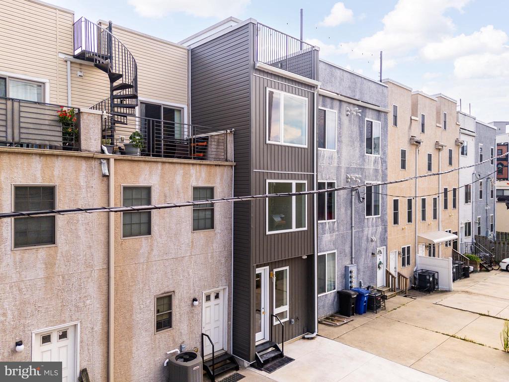 1729 CAMBRIDGE STREET