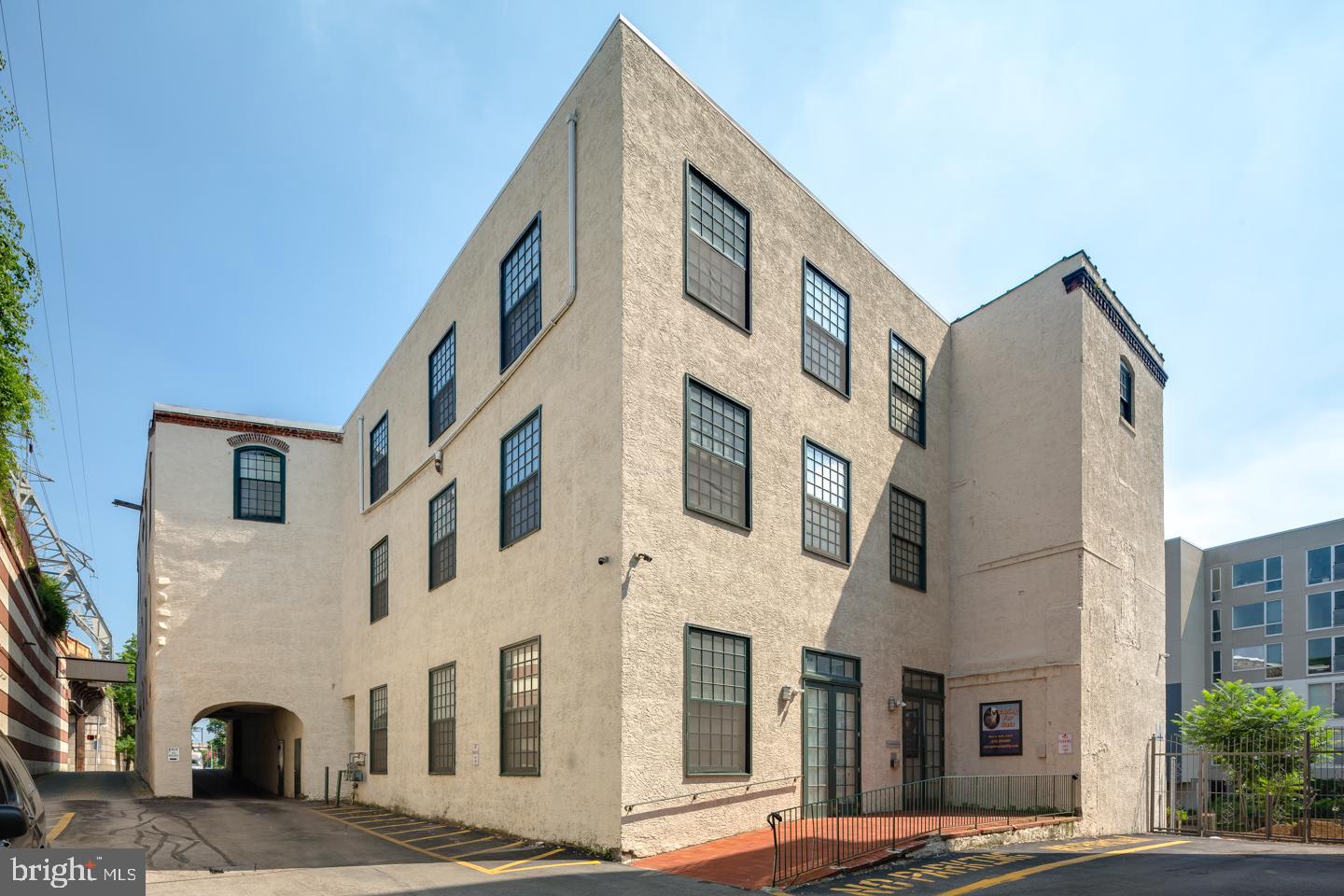 4 LEVERINGTON AVENUE UNIT 309