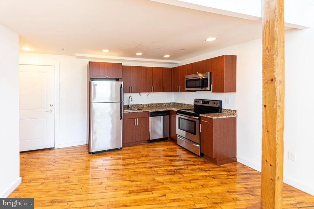 4 LEVERINGTON AVENUE UNIT 309