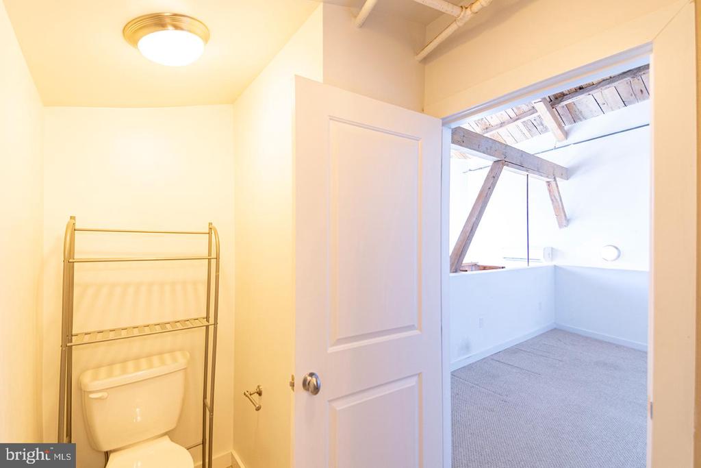 4 LEVERINGTON AVENUE UNIT 309