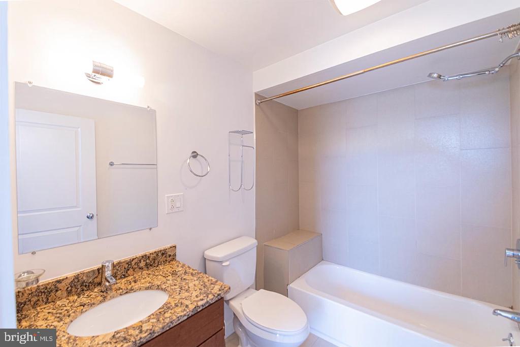 4 LEVERINGTON AVENUE UNIT 309