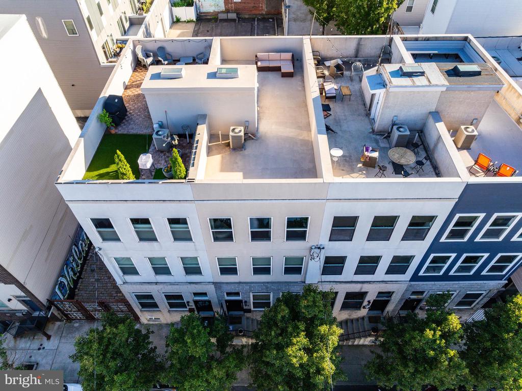 142 W MASTER STREET