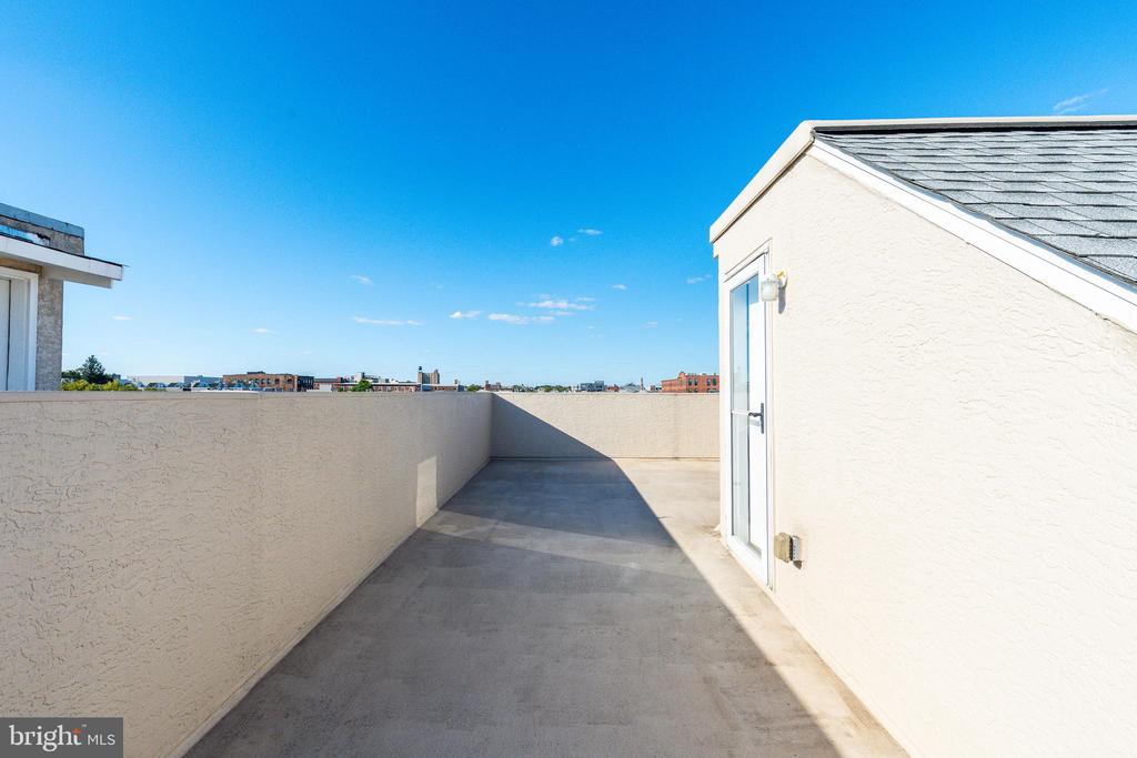 142 W MASTER STREET
