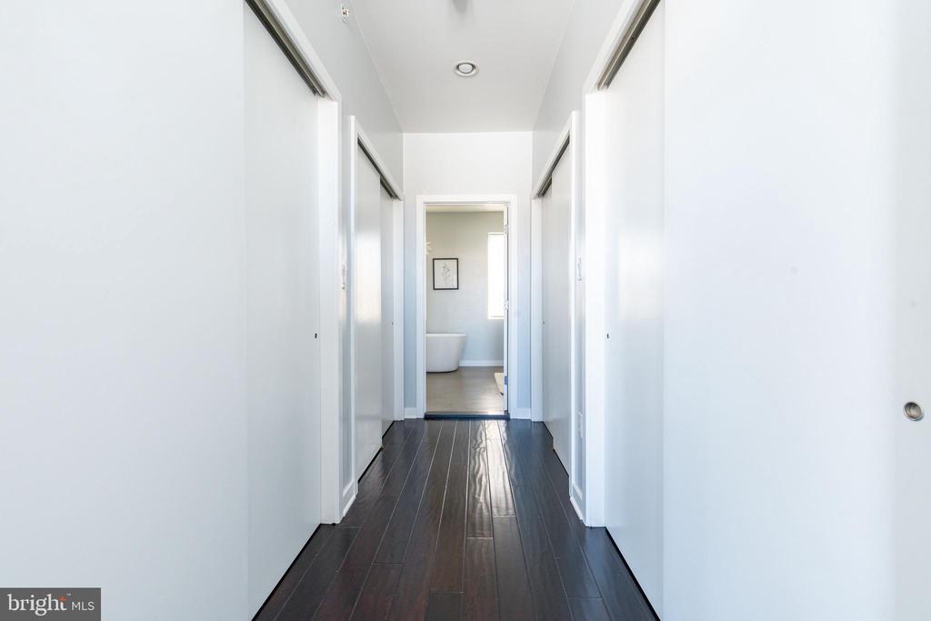 142 W MASTER STREET