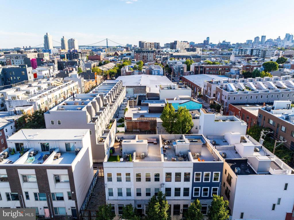 142 W MASTER STREET