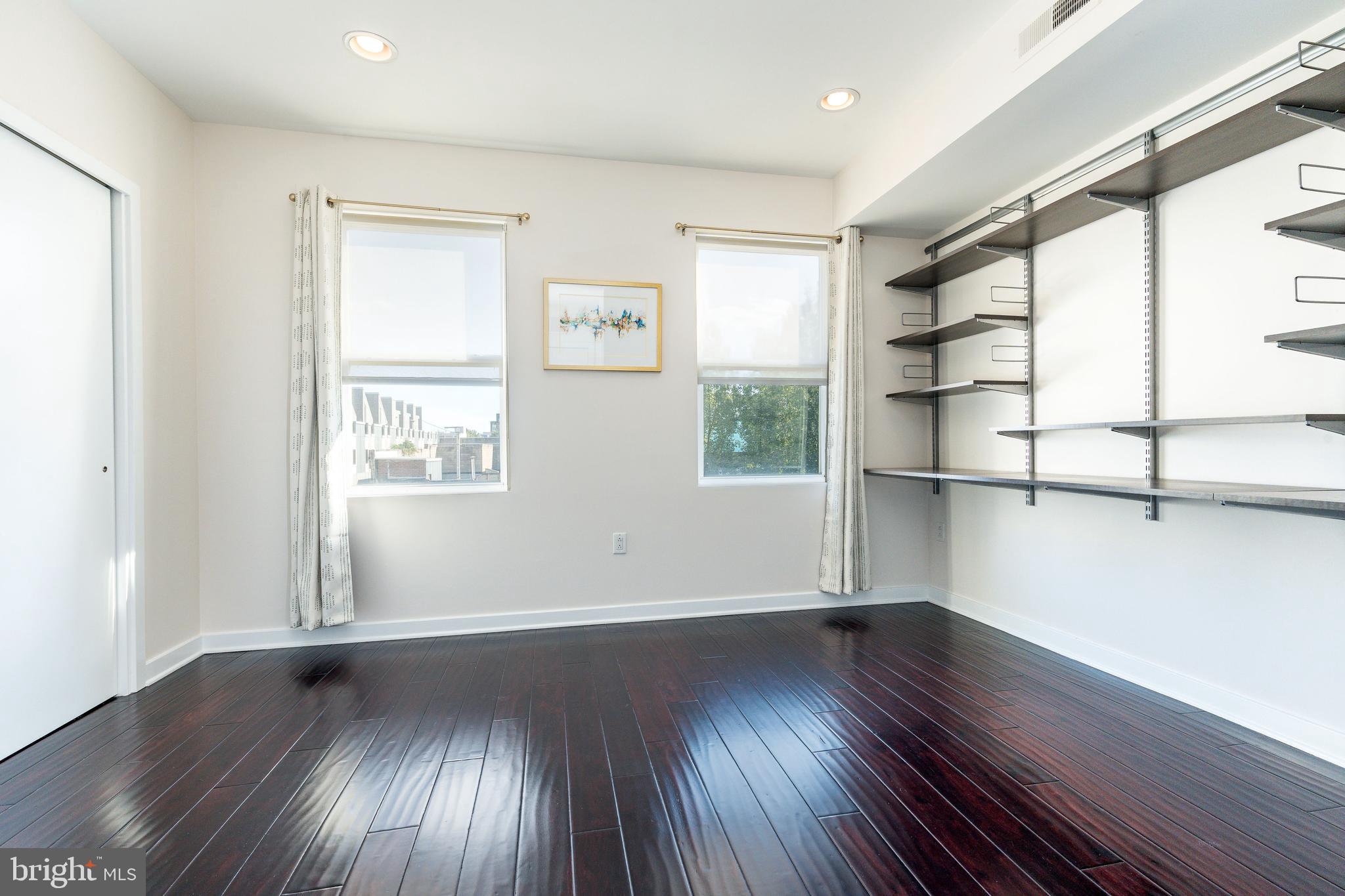 142 W MASTER STREET