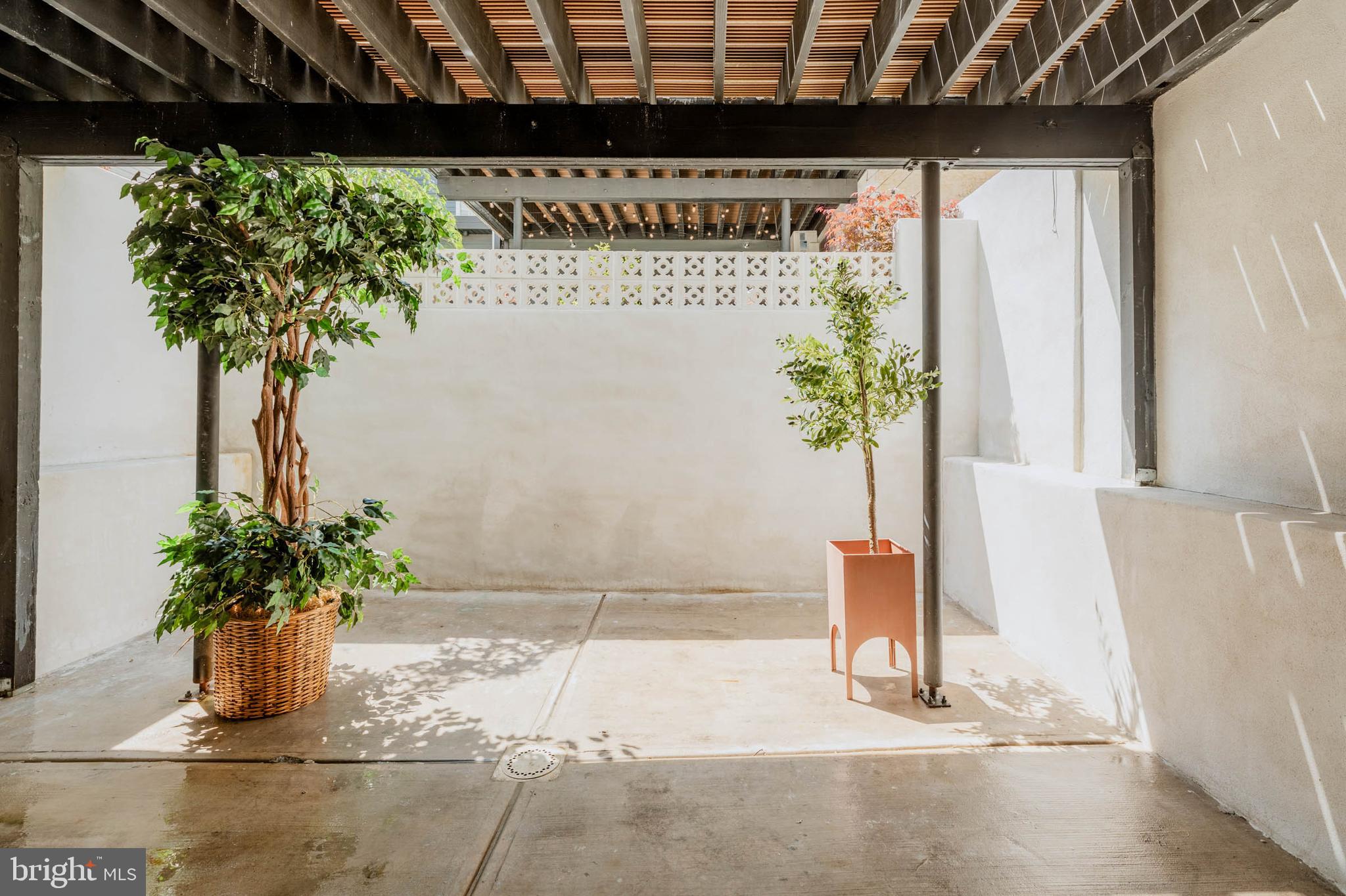 1714 MONTROSE STREET 4