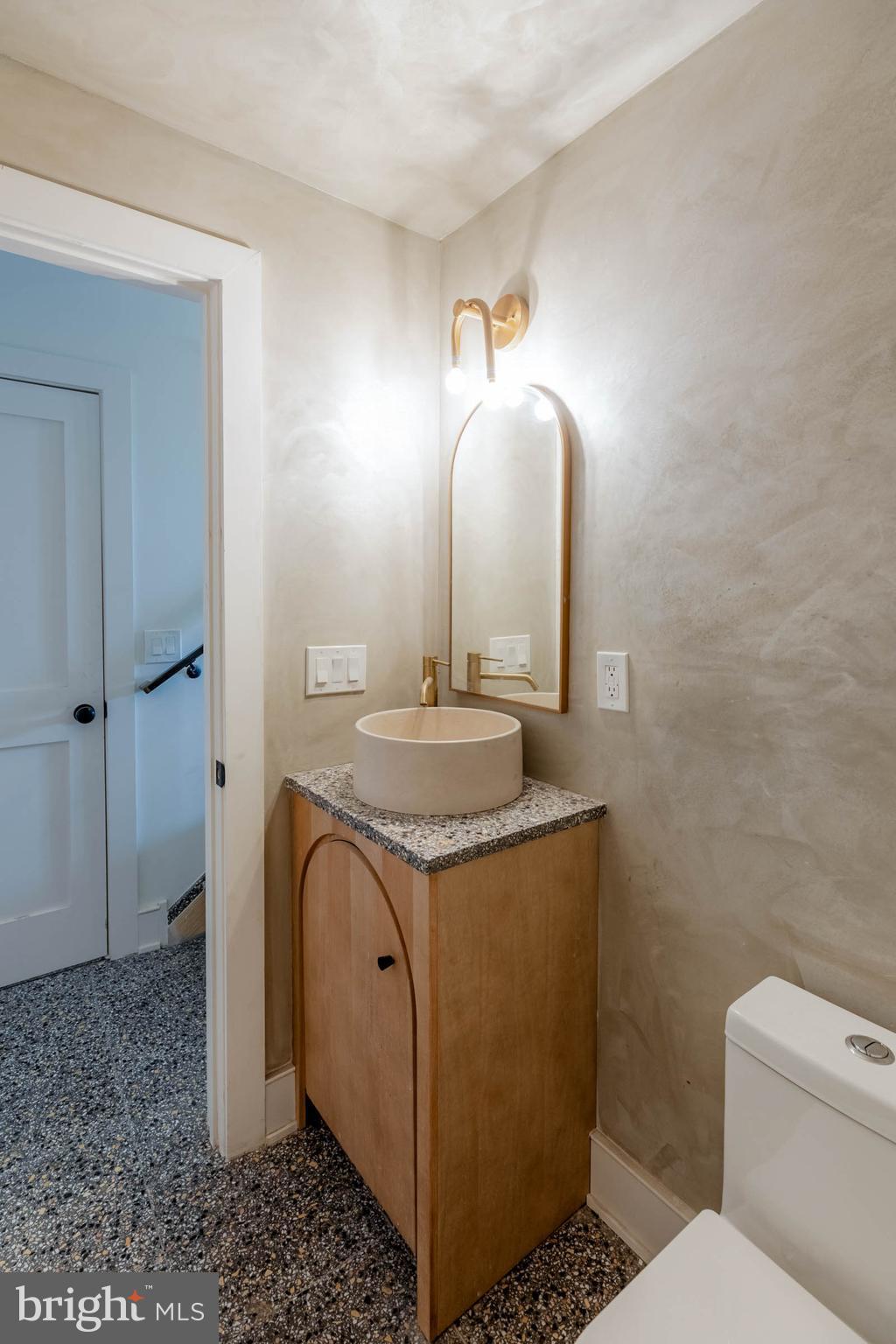 1714 MONTROSE STREET 4