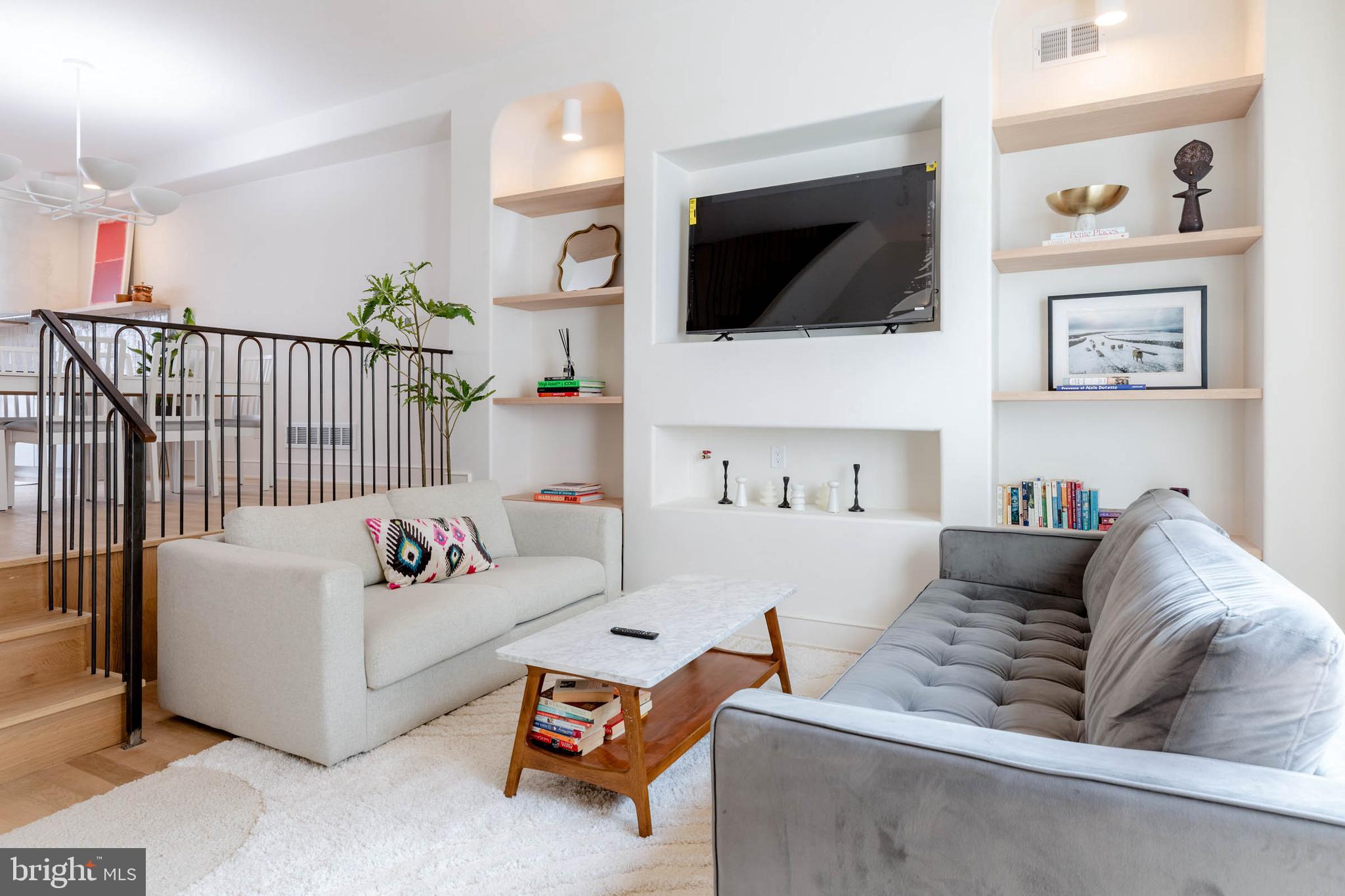 1714 MONTROSE STREET 4