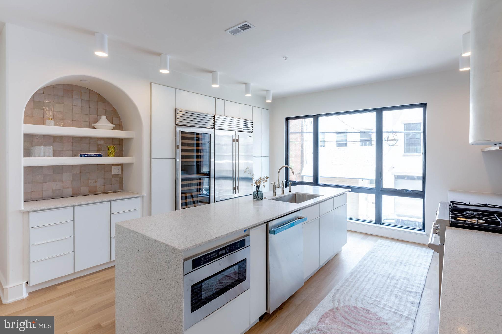 1714 MONTROSE STREET 4