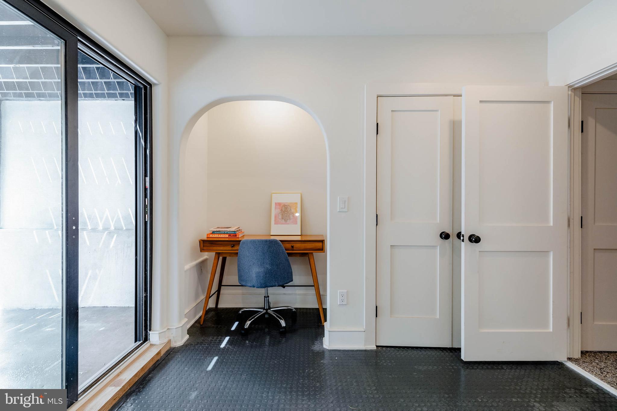 1714 MONTROSE STREET 4