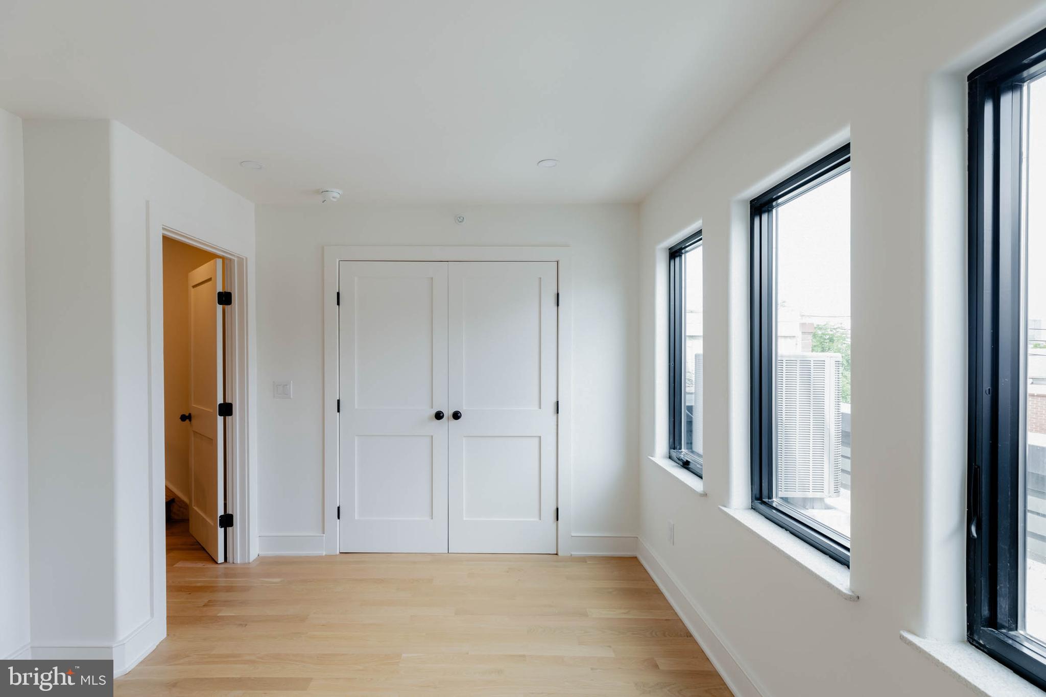 1714 MONTROSE STREET 4