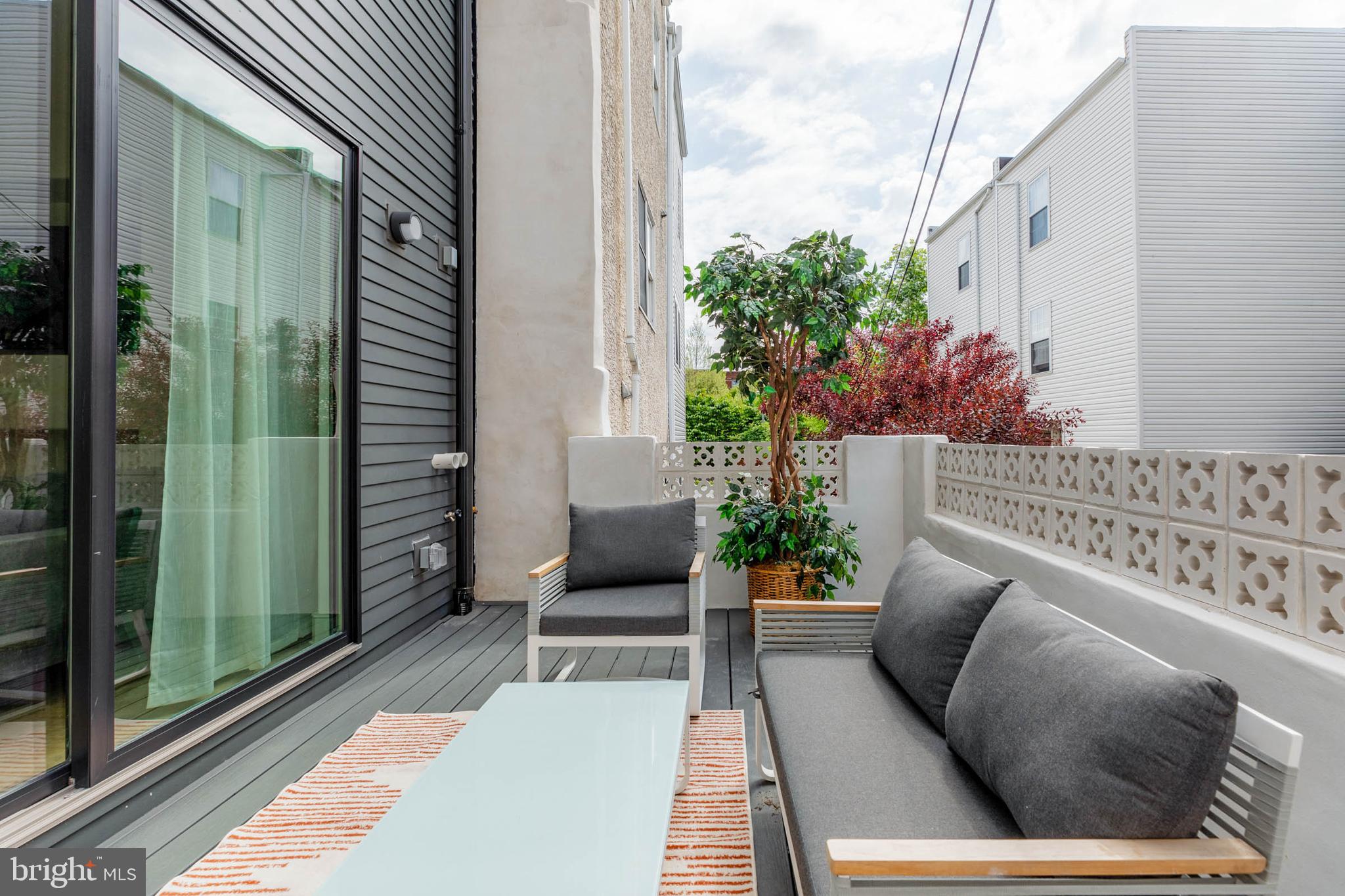 1714 MONTROSE STREET 4