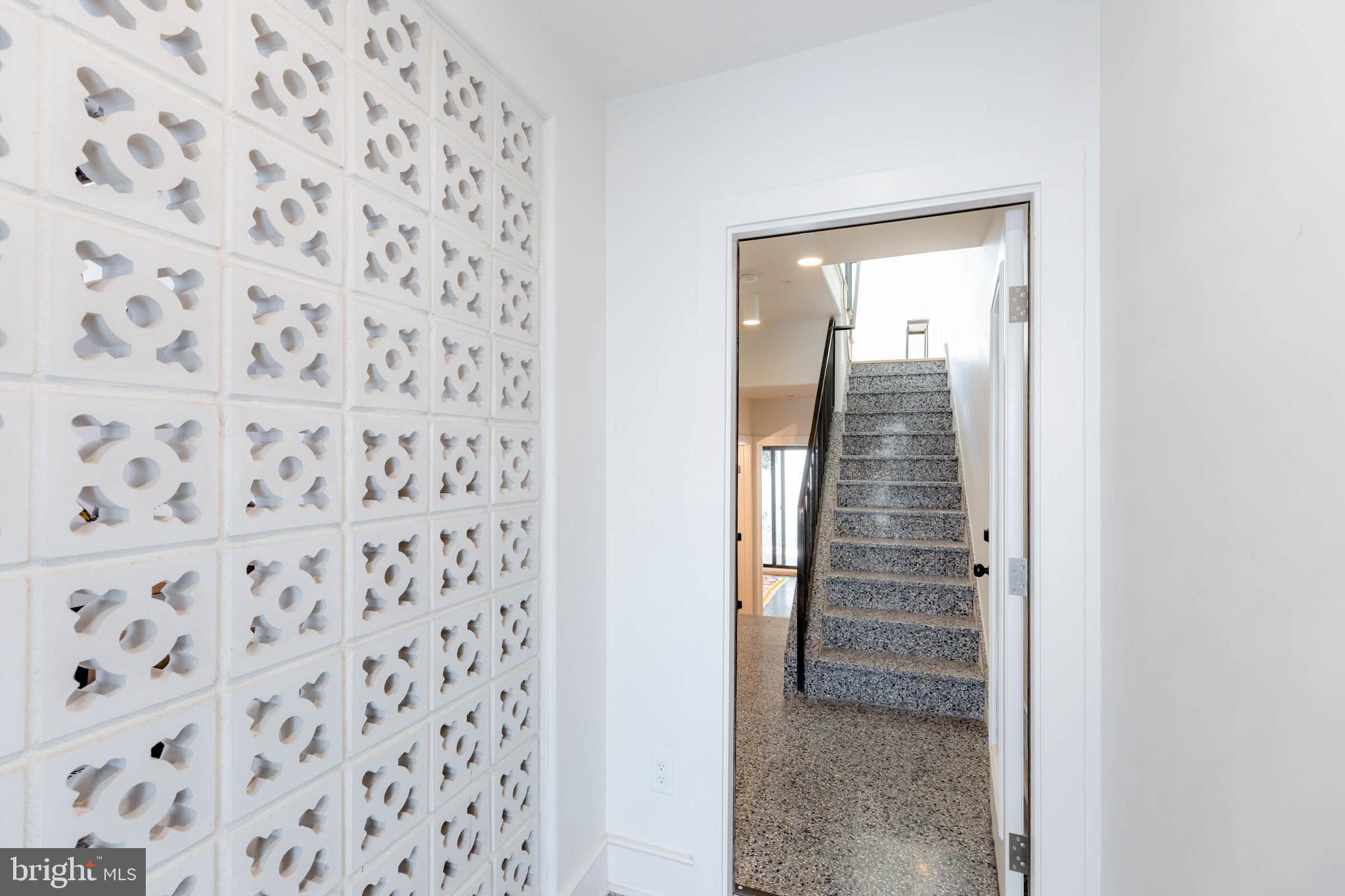 1714 MONTROSE STREET 4