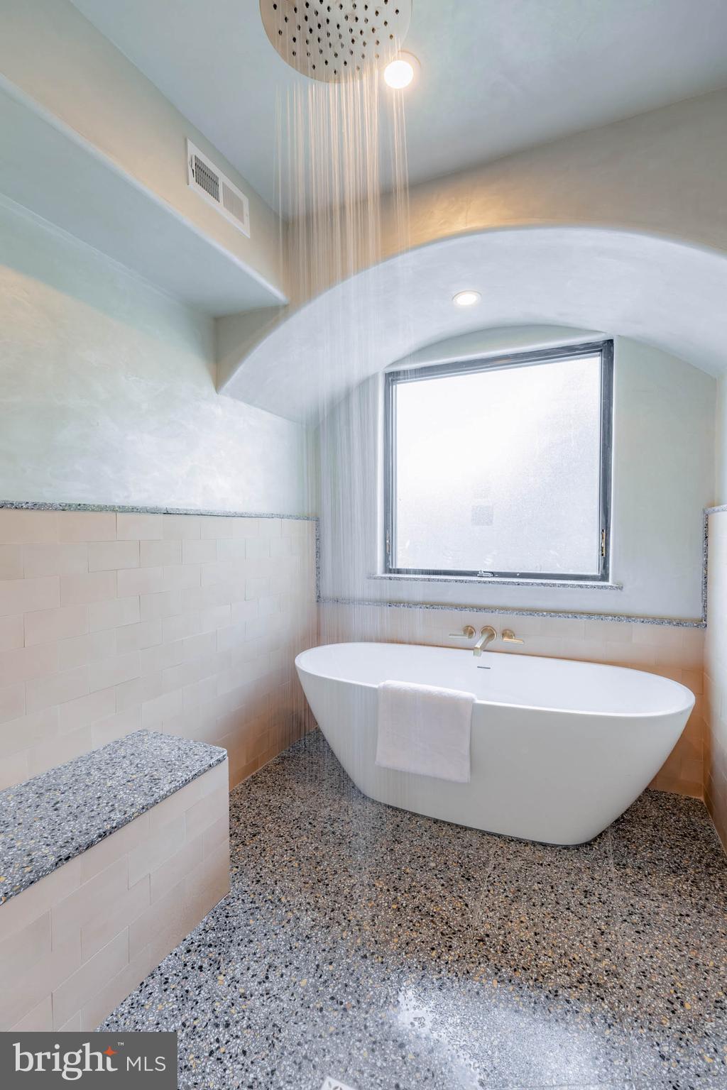 1714 MONTROSE STREET 4