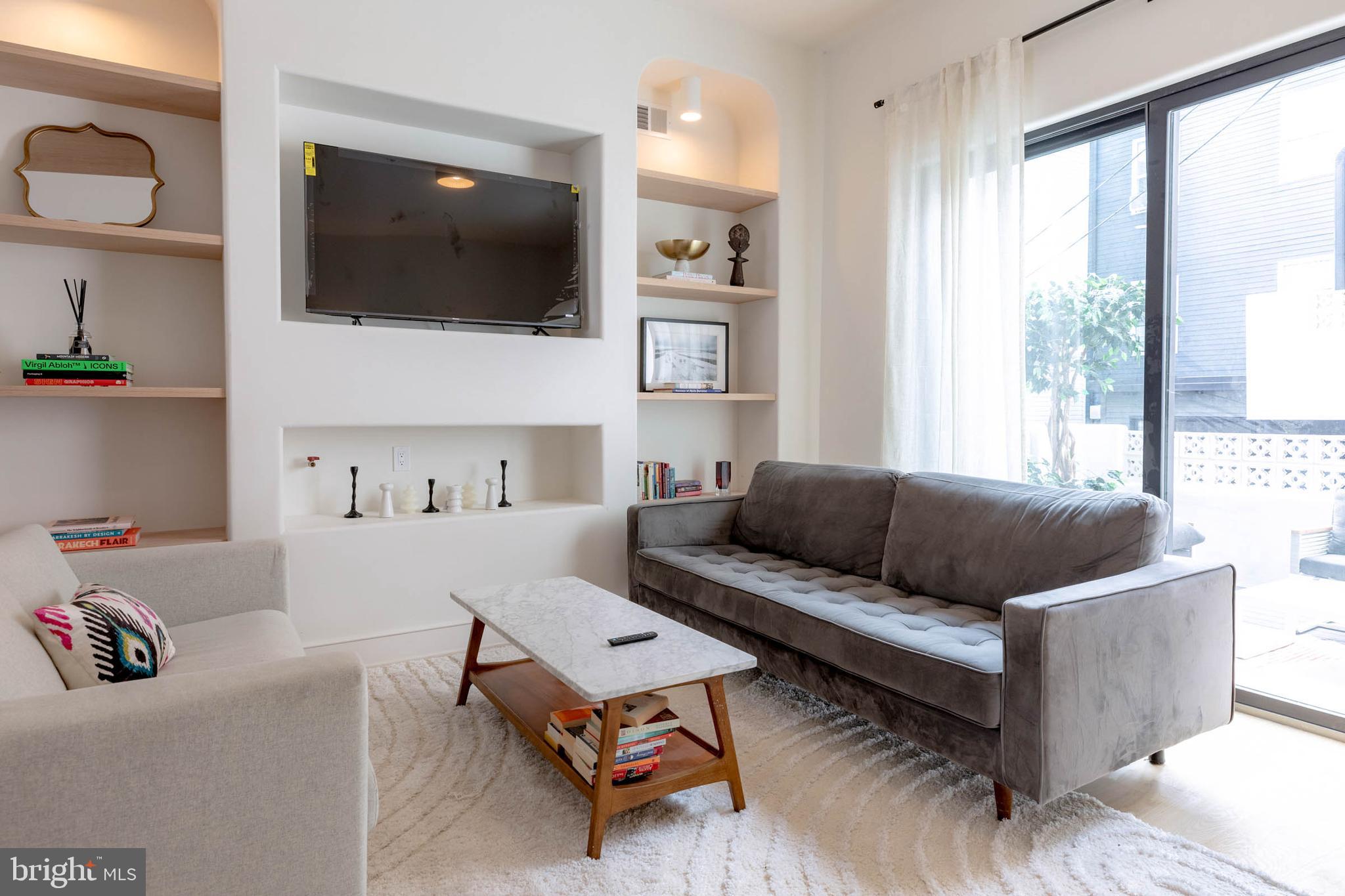 1714 MONTROSE STREET 4