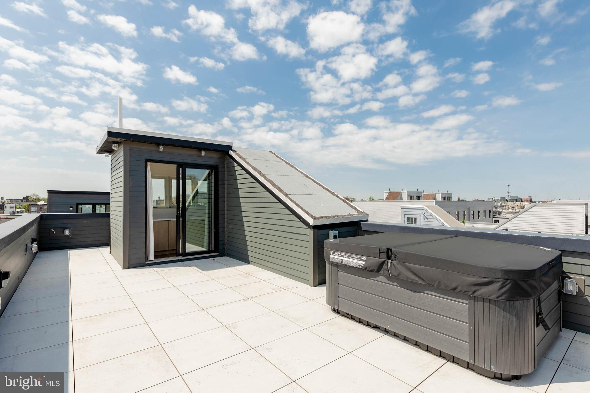 1714 MONTROSE STREET 4