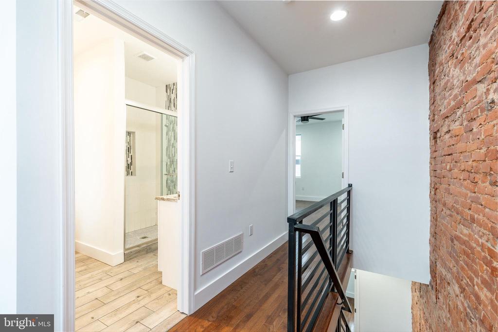 1928 S 15TH STREET