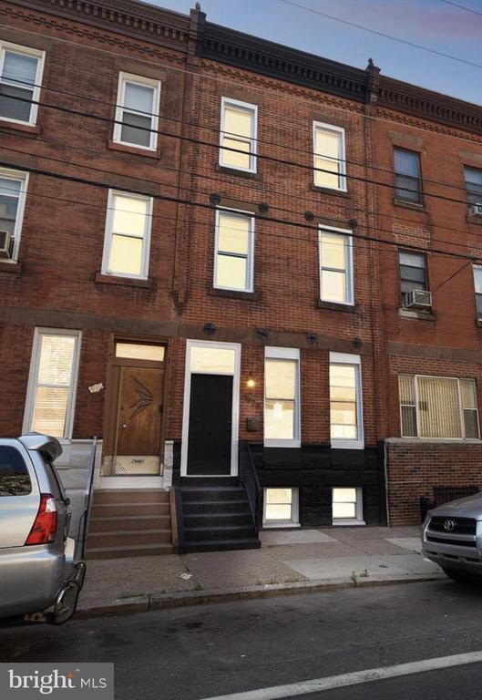 1928 S 15TH STREET
