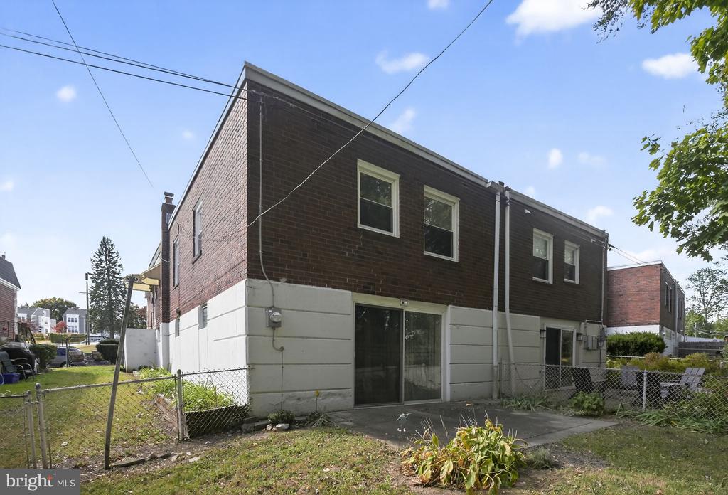 599 WARTMAN STREET