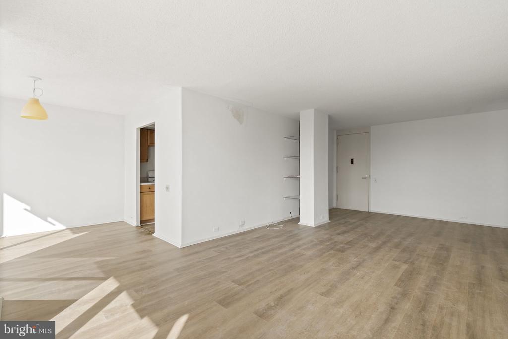 1326 SPRUCE STREET 42 1504