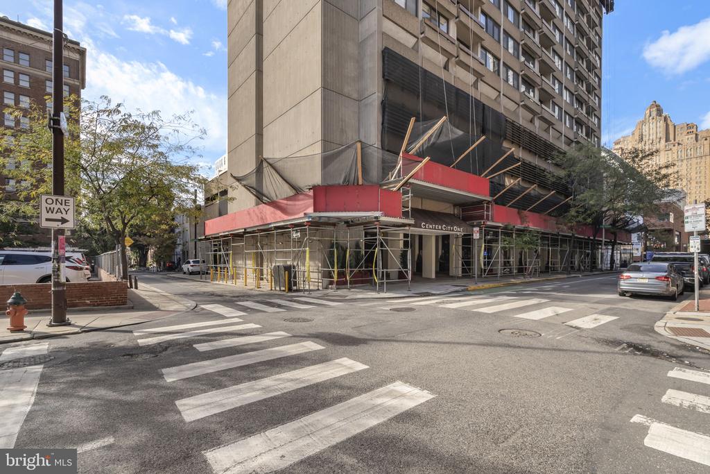 1326 SPRUCE STREET 42 1504