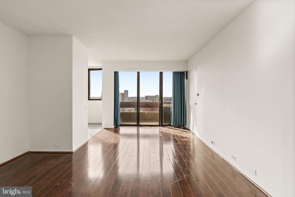1326 SPRUCE STREET 42 1502