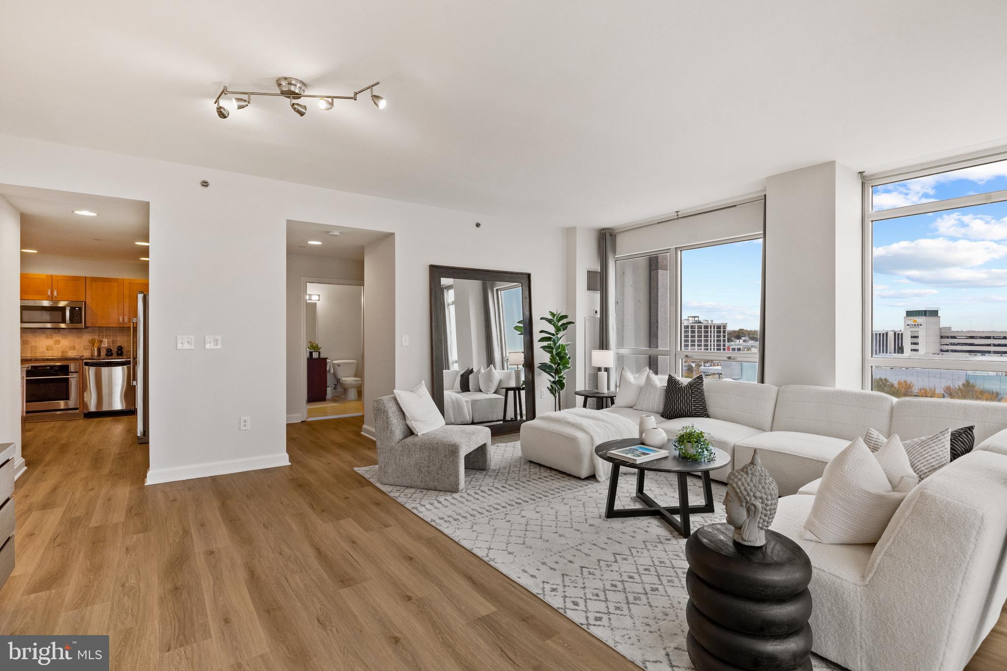 901 N PENN STREET R901