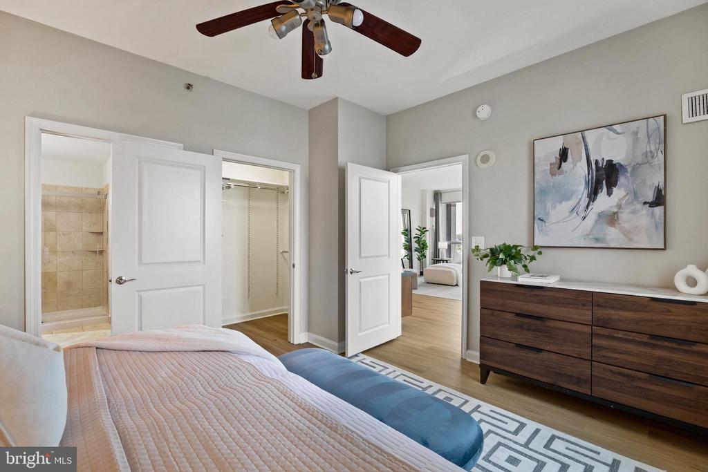 901 N PENN STREET R901
