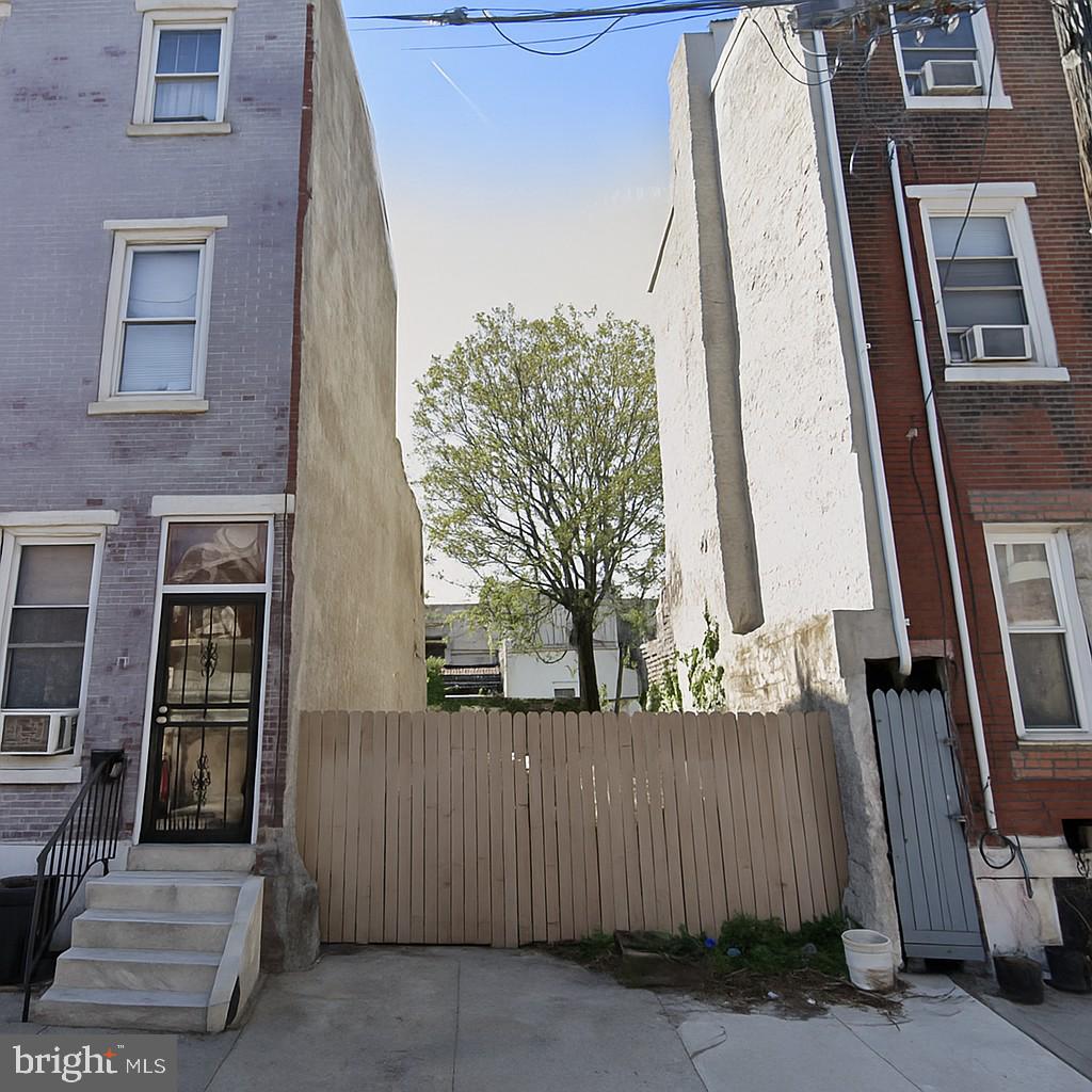 518 DICKINSON STREET