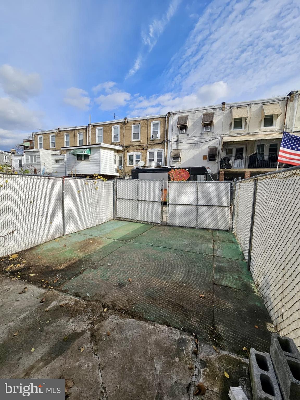 931 KENMORE ROAD