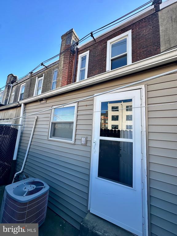 171 W WILT STREET