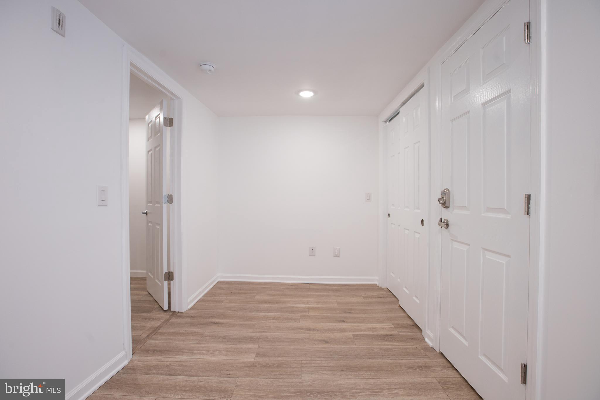 1611 SWAIN STREET 1