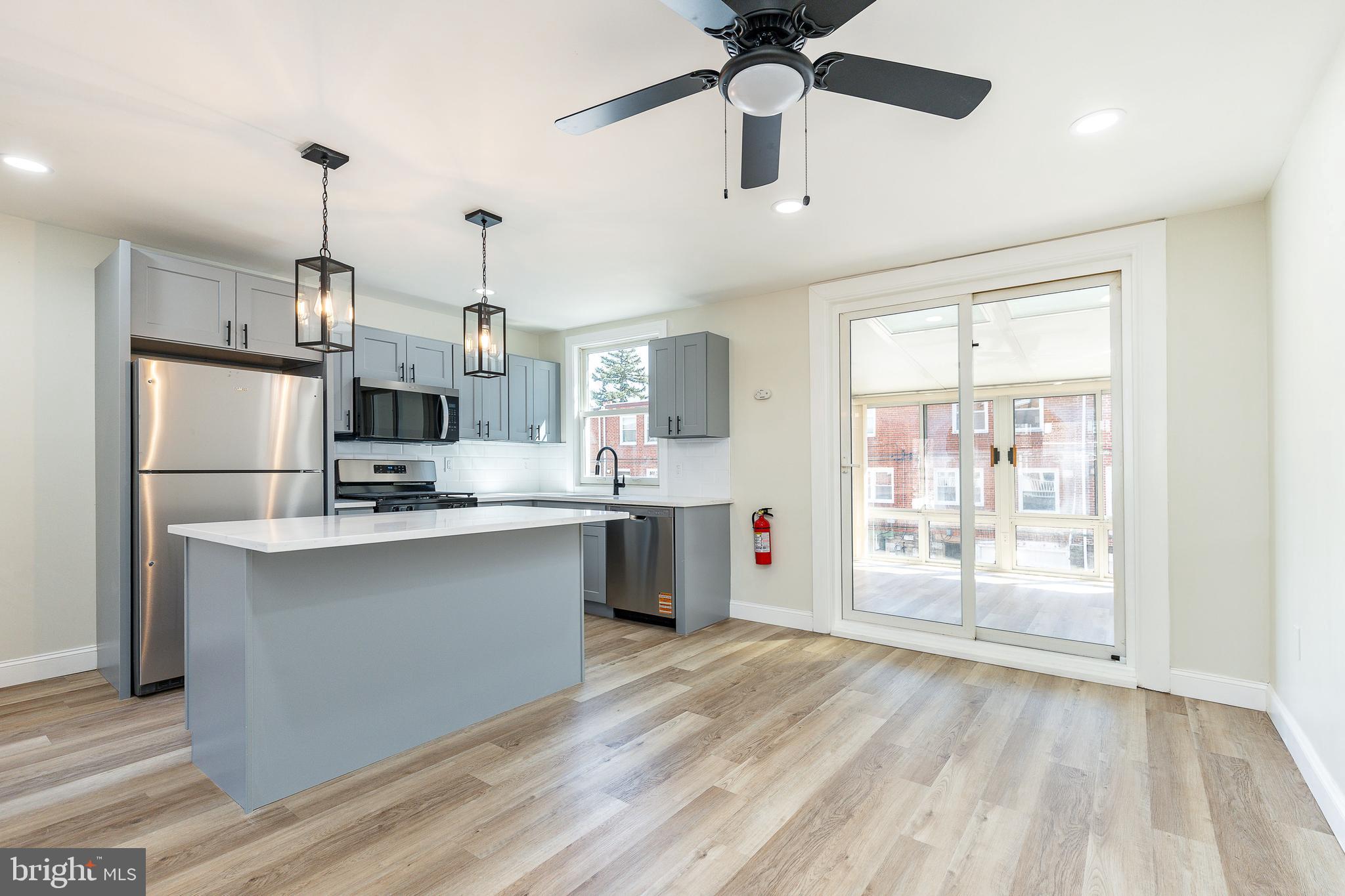 1158 E SLOCUM STREET