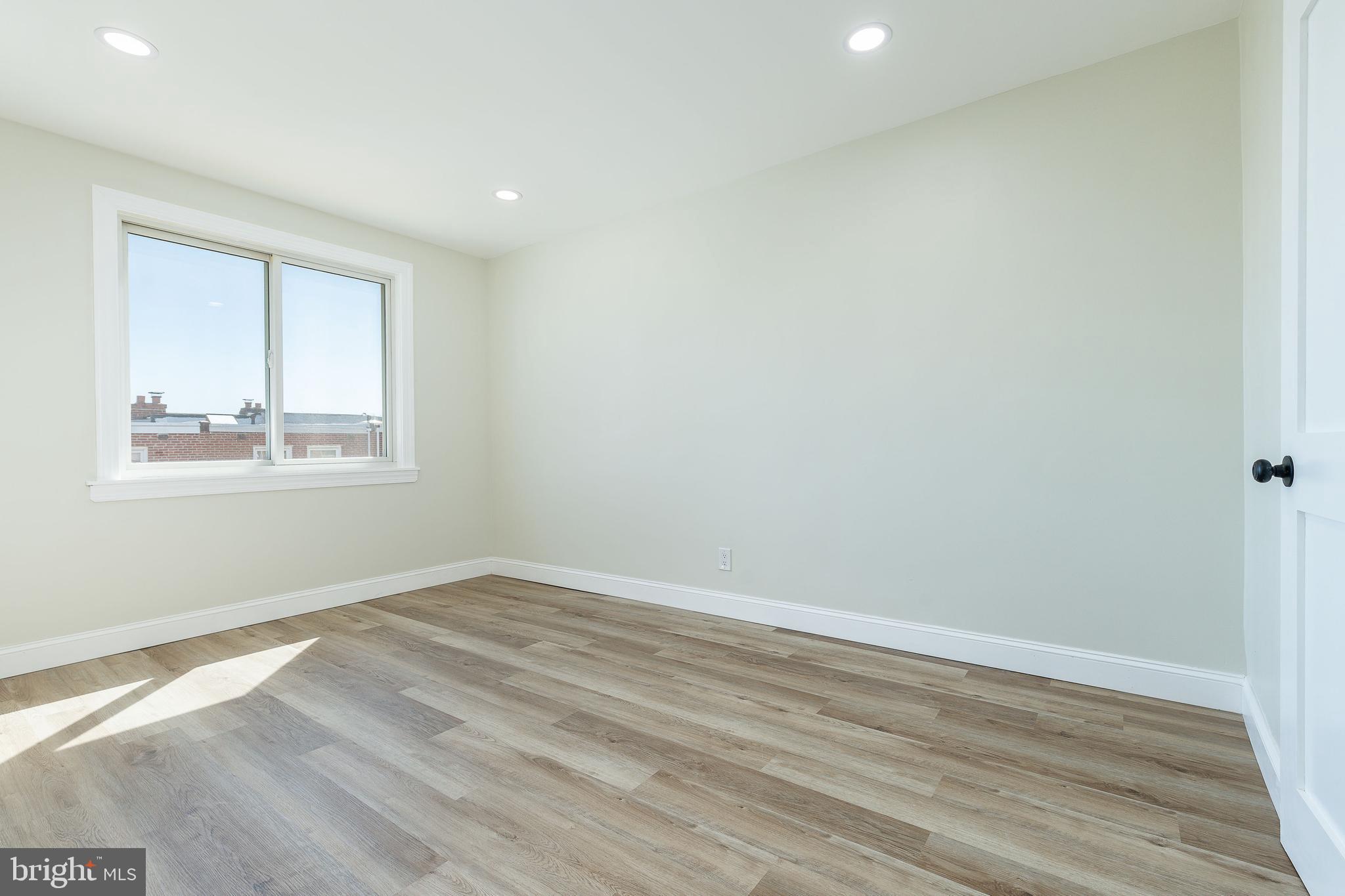 1158 E SLOCUM STREET