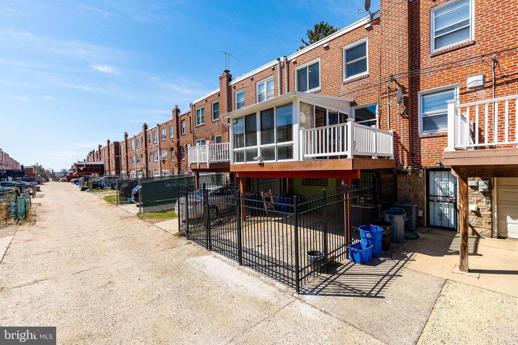 1158 E SLOCUM STREET