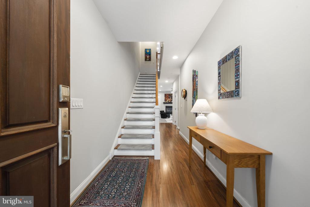 220 GASKILL STREET
