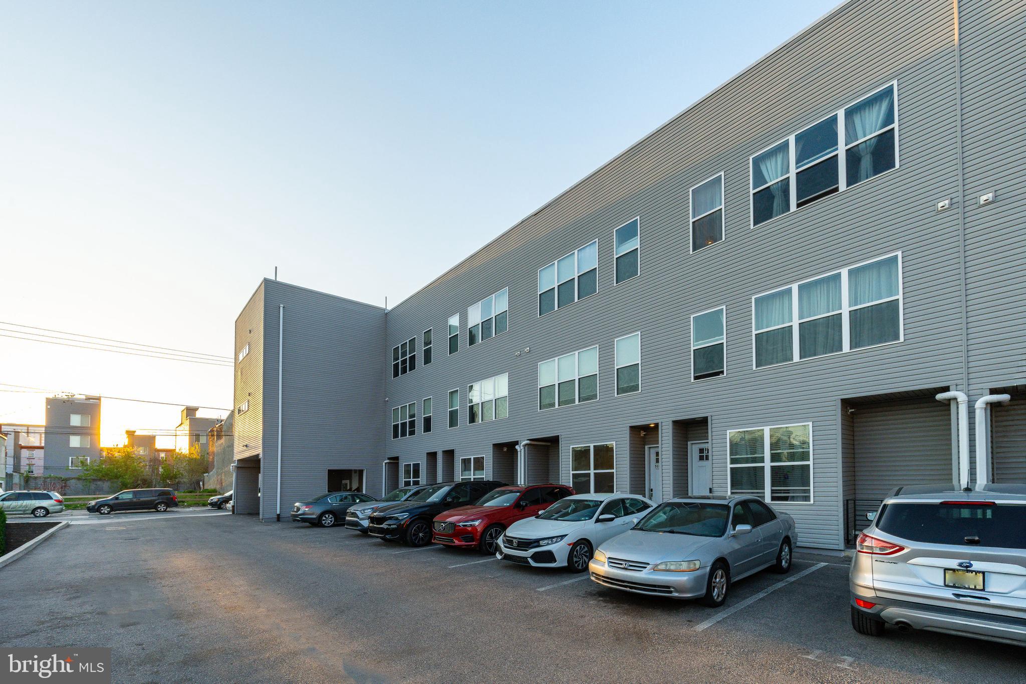 518 W MONTGOMERY AVENUE 5